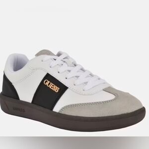 New Guess Sneakers Pelara Striped Low Top White Black Gray Womens Size 8